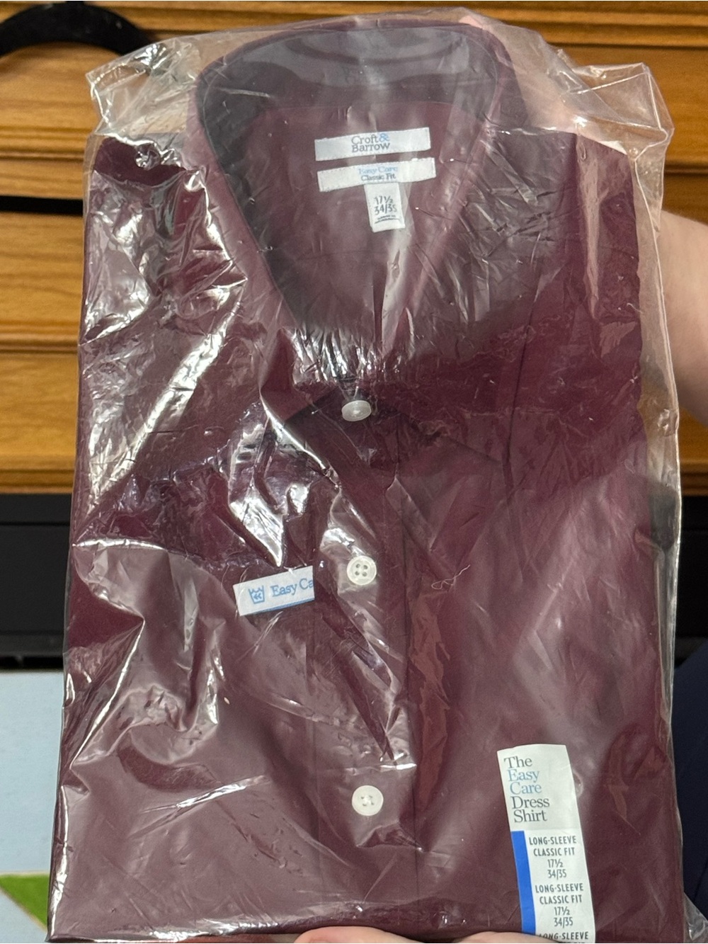 NWT Croft & Barrow Men's Long-Sleeved Dress Shirt in Maroon 17.5 34/35